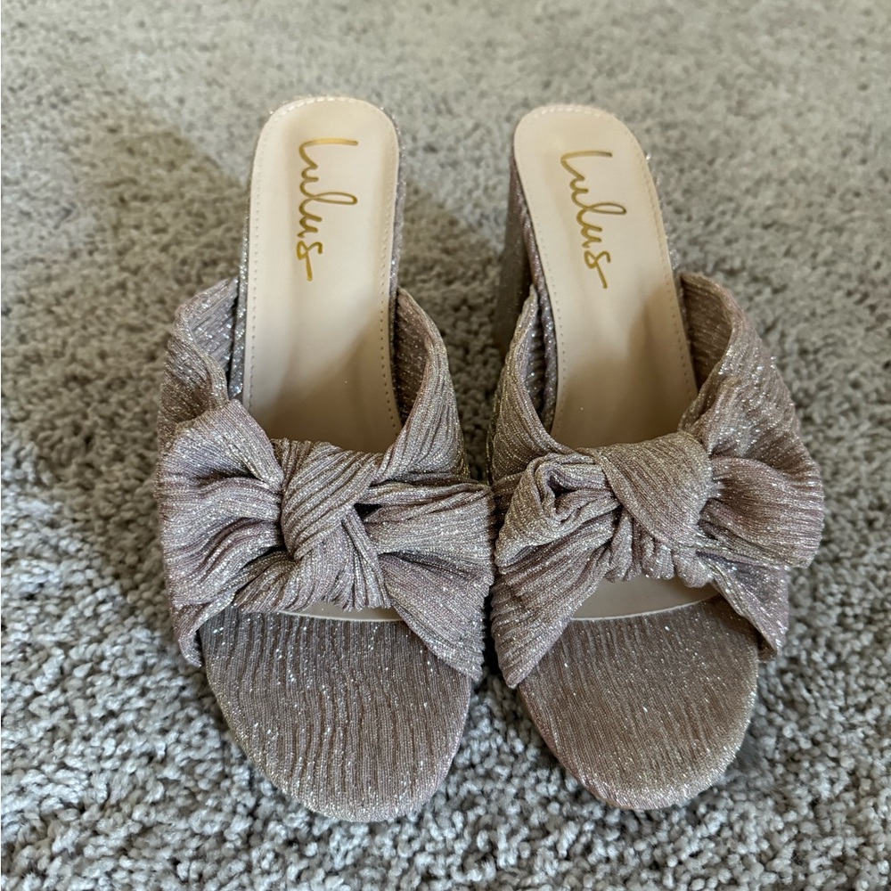 Lulu's Shimmering Mauve Bow Heels, size 8.5 (NWB!) ✨